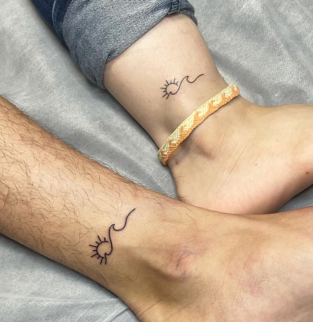 13 Small Couple Tattoo Ideas You Won T Regret Getting