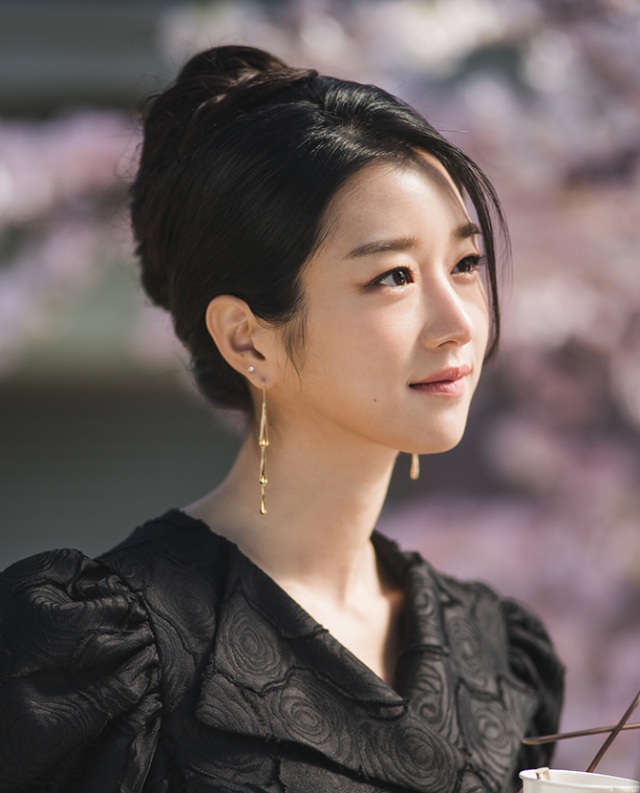 straight brows korean actresses