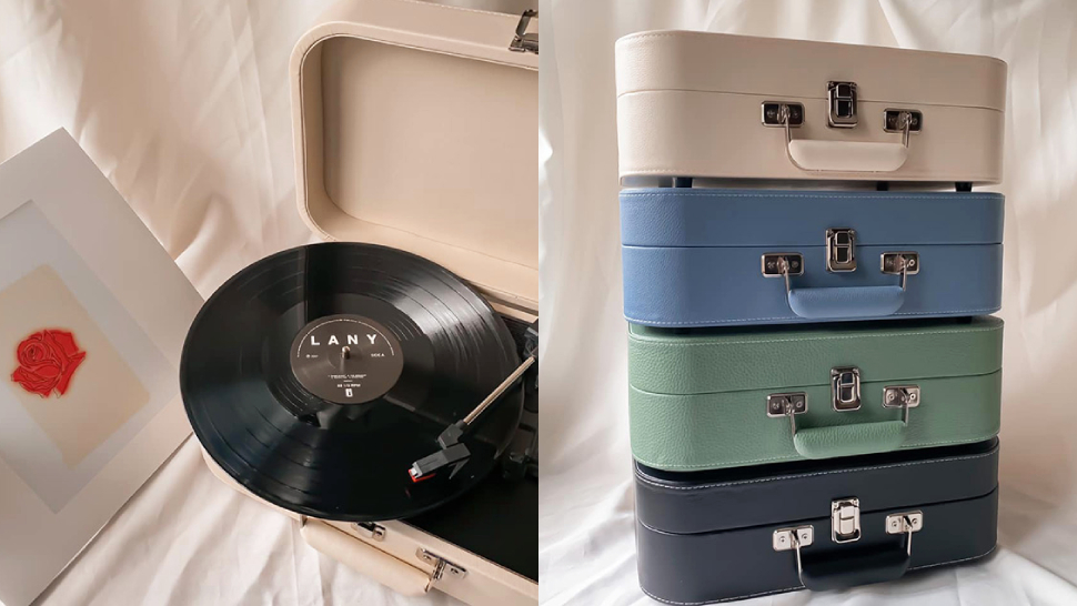 This Swoon-worthy Record Player Is A Must-have For Your Vintage Aesthetic