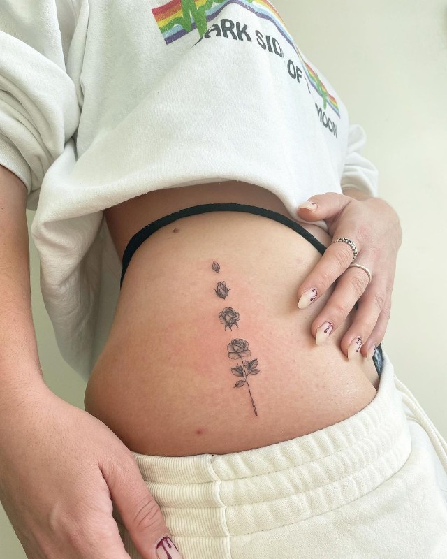 Pin by 화중 xo on Tatoo style  hwajung  Leg tattoos women Thigh tattoos  women Hip tattoos women