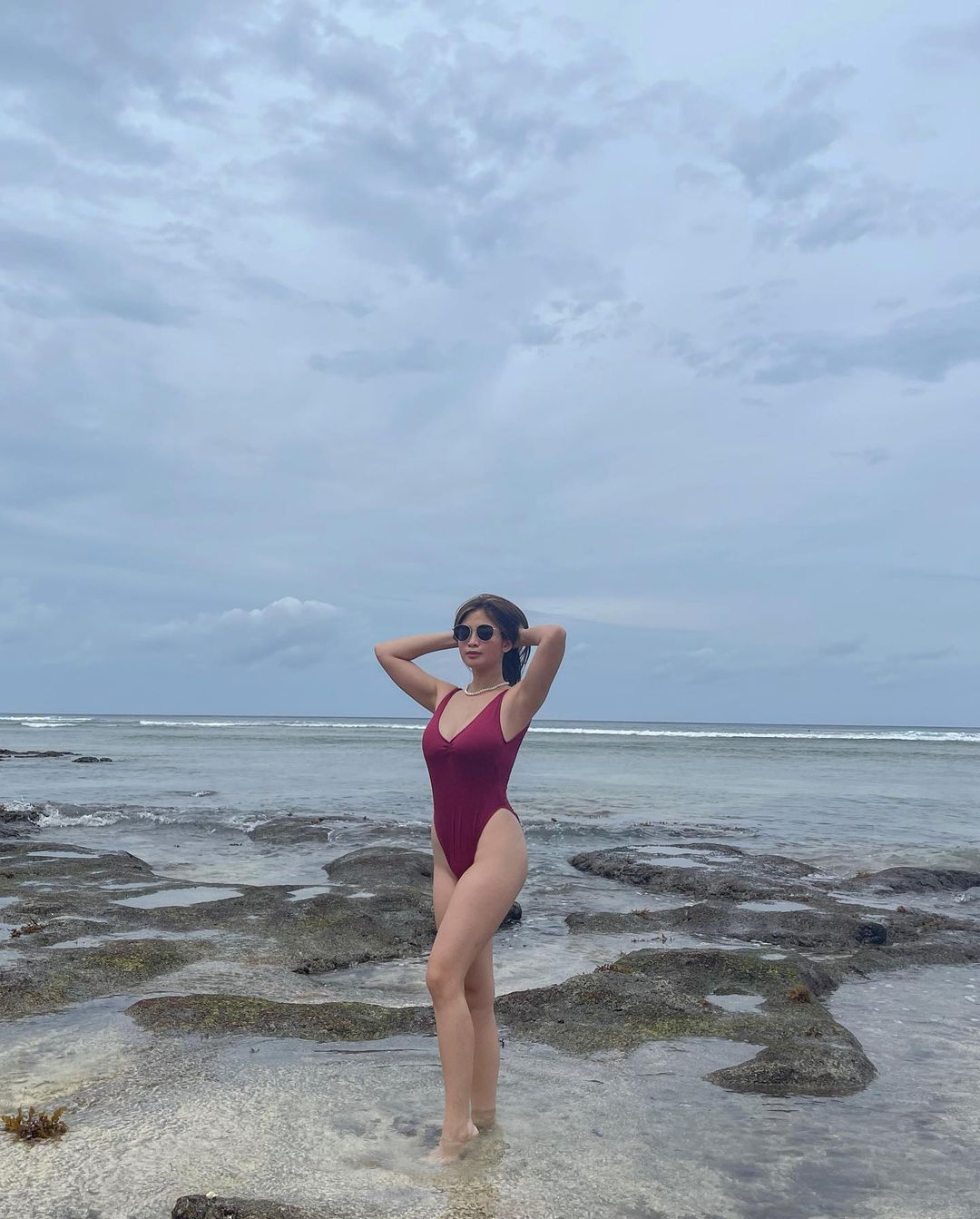 Look: Heaven Peralejo Swimsuit Poses | Preview.ph