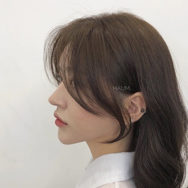 The Best Side Bangs For Your Face Shape, According To A Korean Hairstylist