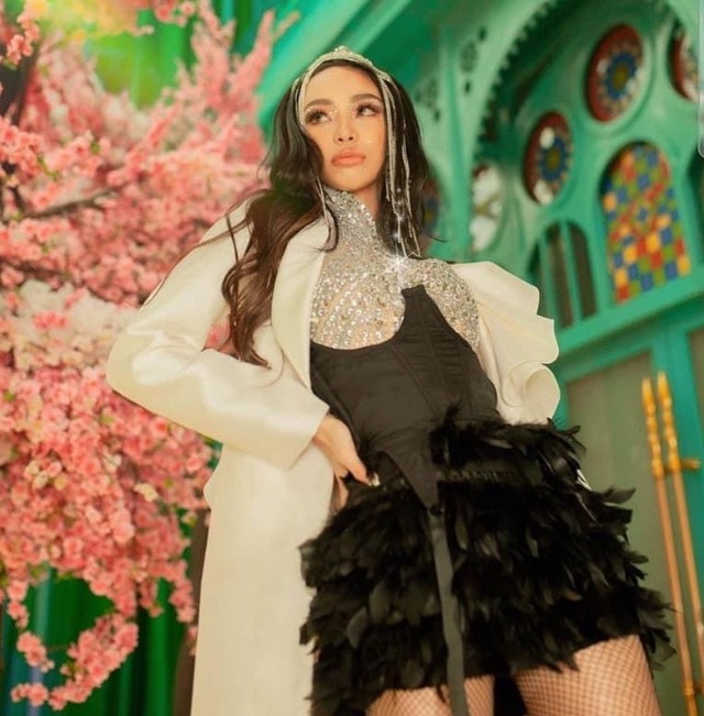 maymay entrata's looks in the amakabogera music video