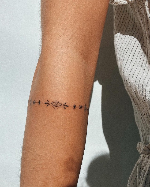 40 Stylish Armband Tattoos For Men  Women  TattooBlend  Band tattoo  designs Armband tattoos for men Arm band tattoo