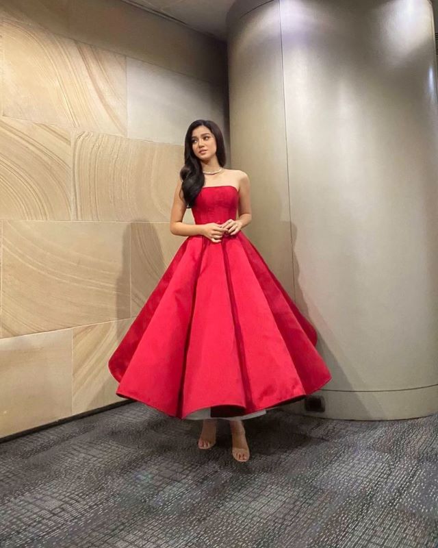 belle mariano at the abs-cbn christmas special