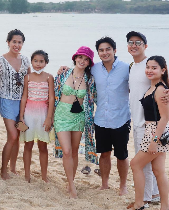 LOOK: Elisse Joson's Beach OOTDs in Pangasinan | Preview.ph