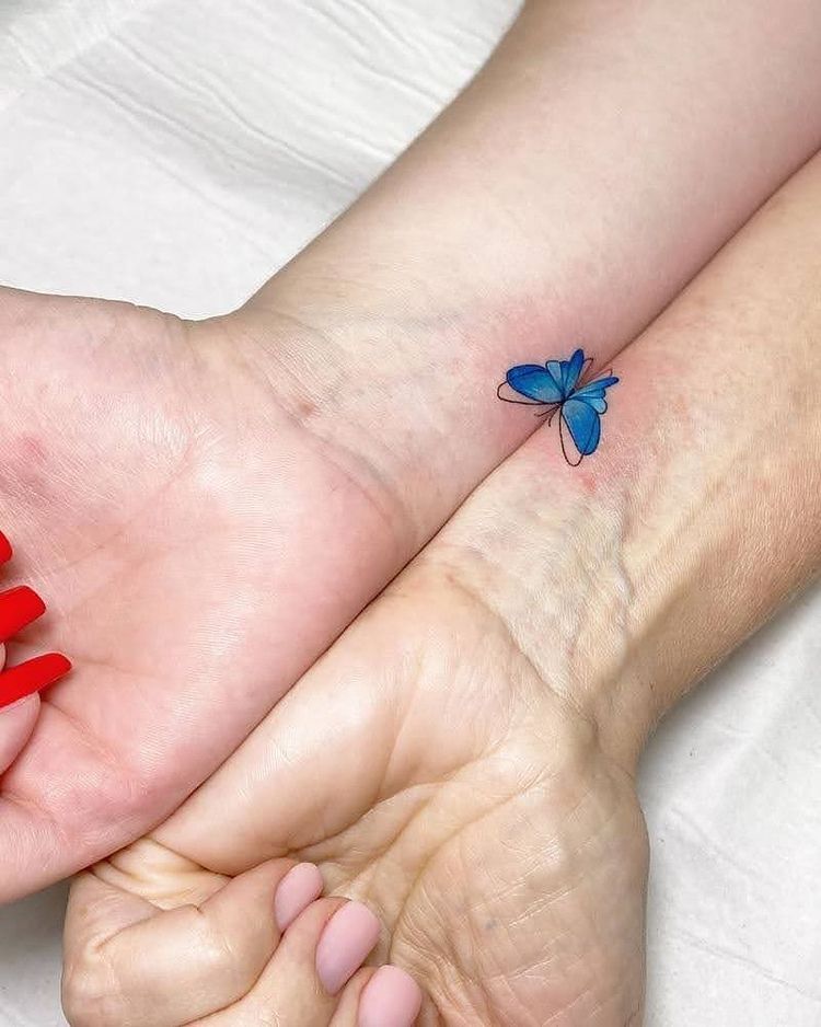 tiny matching tattoos to get with your best friend