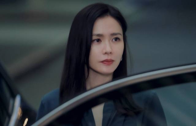 Actress Son Ye-jin is overwhelmed by Japanese interest in 'Crash