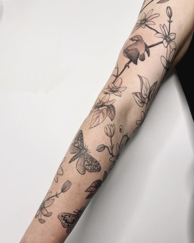 8 Elegant Sleeve Tattoo Designs If You Want To Get A Big Ink