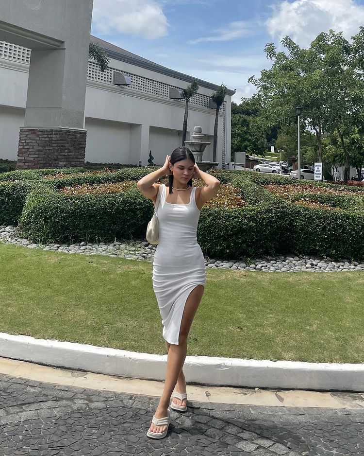 LOOK: 8 Chic, Minimalist OOTDs to Copy from Ashley Colet | Preview.ph