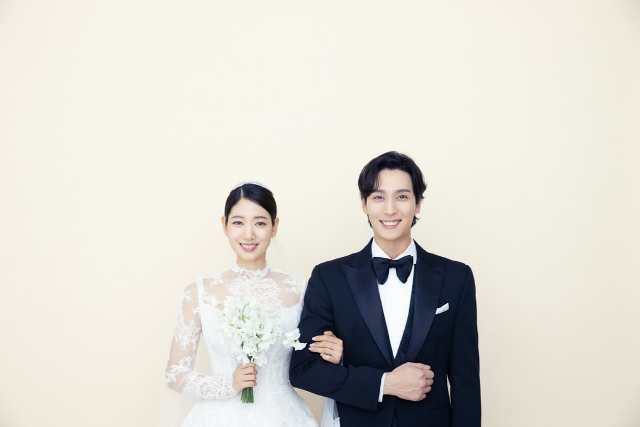 park shin hye choi tae joon wedding photos
