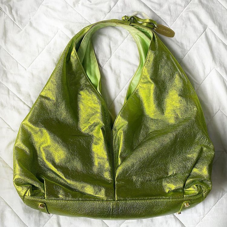 Tadannnn 🥰🥰‼️‼️ ayan - Thrifty Branded Bags Ukay Ukay shop