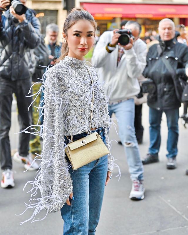 Heart Evangelista carries P170K paint can bag at New York Fashion Week