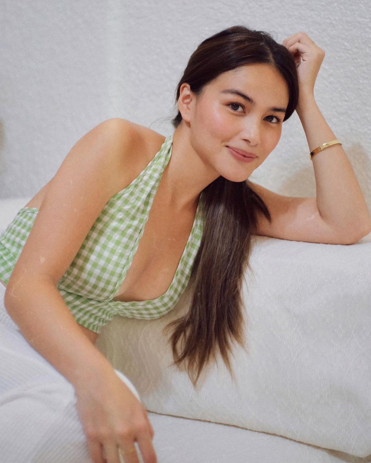 elisse joson green outfits