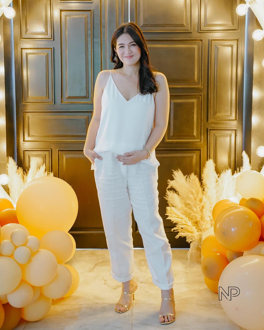 dimples romana gender reveal party