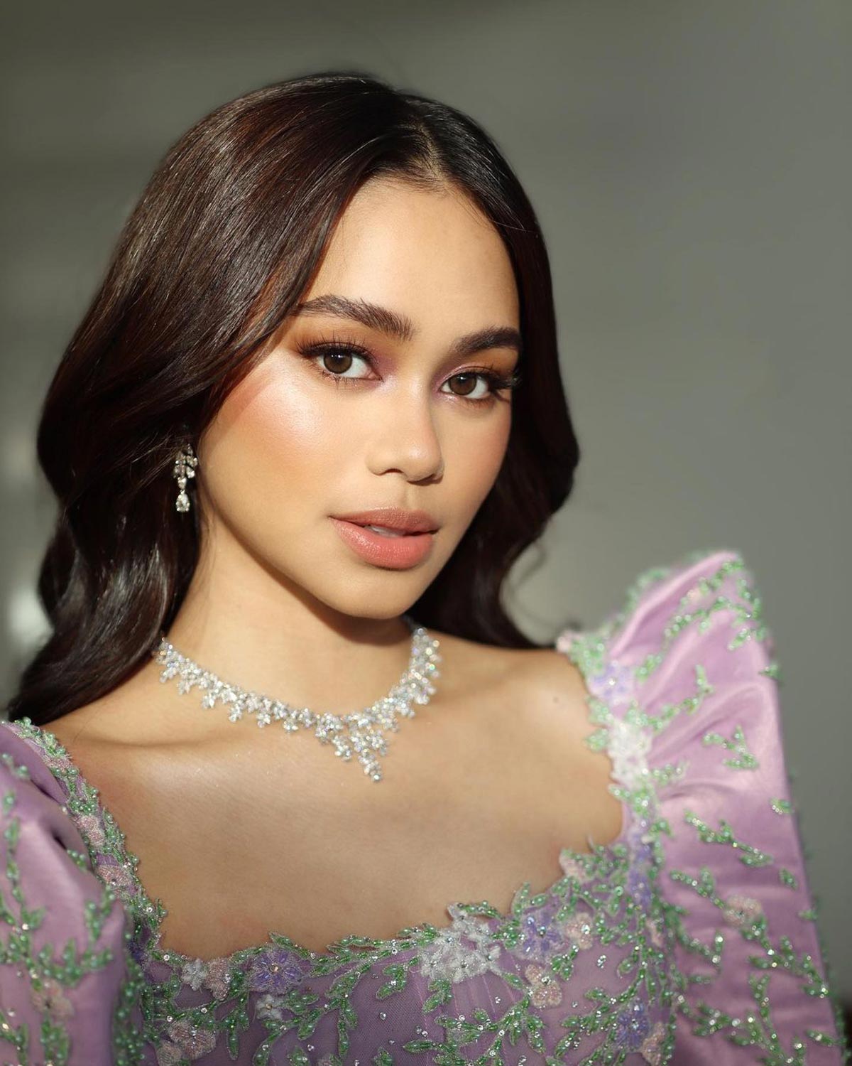 10 Classy Graduation Makeup Looks That Look Stunning in Photos Preview.ph