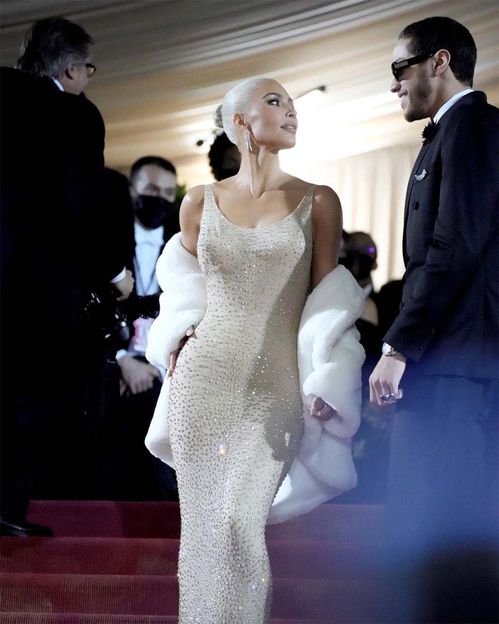 kim kardashian met gala 2022 marilyn monroe most expensive dress in the world
