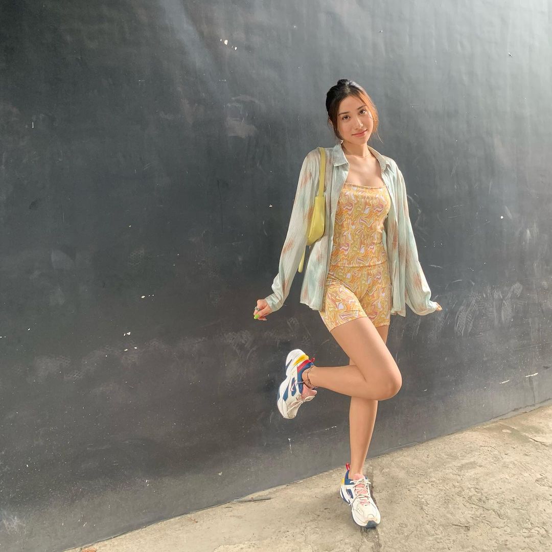 Effortless, IG-Worthy Poses We're Copying from Ciacia Mendoza | Preview.ph