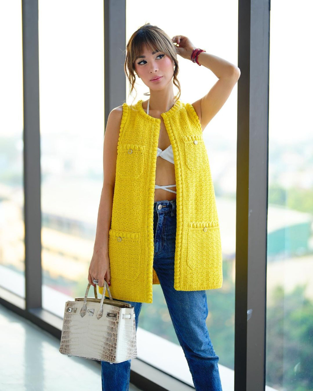 Jinkee Pacquiao looks effortlessly elegant in her blazer-jeans-top