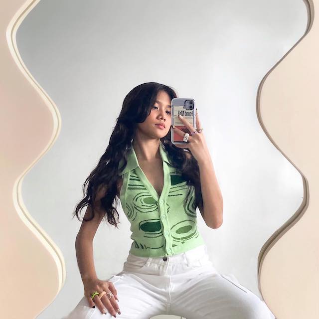 8 Modest Ways To Style Y2k Outfits, As Seen On Ashley Garcia