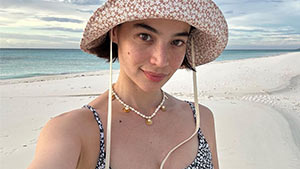 Anne Curtis Just Gave Us A Master Class On How To Wear Print-on-print At The Beach