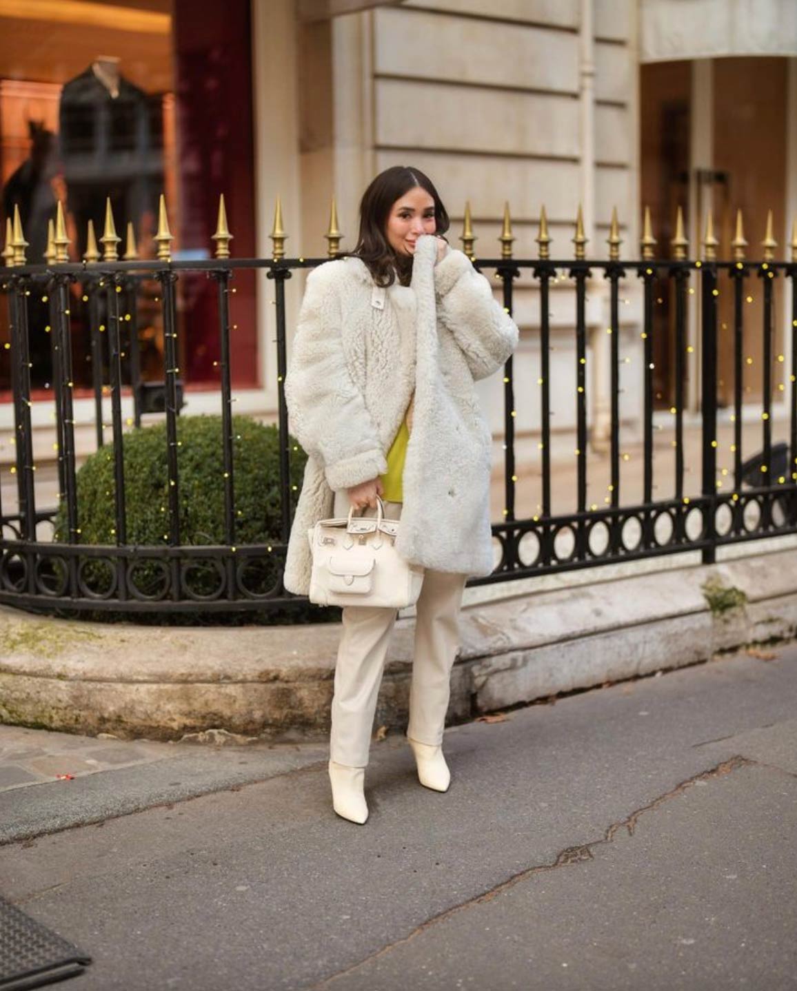Heart Evangelista sports an Hermès Birkin bag in Paris