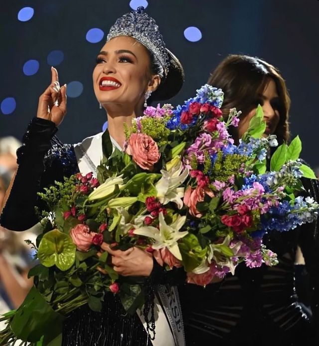LOOK: R'Bonney Gabriel's Winning Evening Gown at Miss Universe 2022 ...