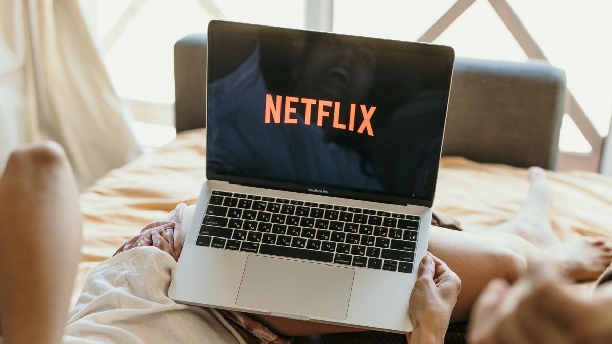 Here's What You Need To Know About Netflix's Possible New Password Sharing Rules