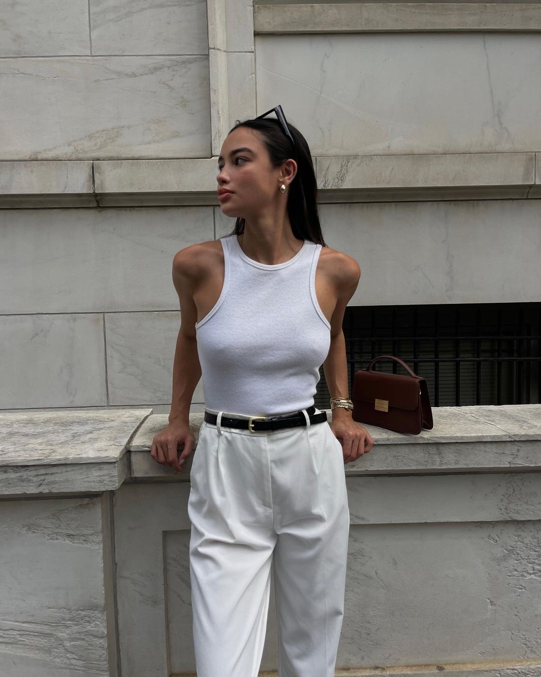 10 White Tank Top Outfits As Seen On Celebrities