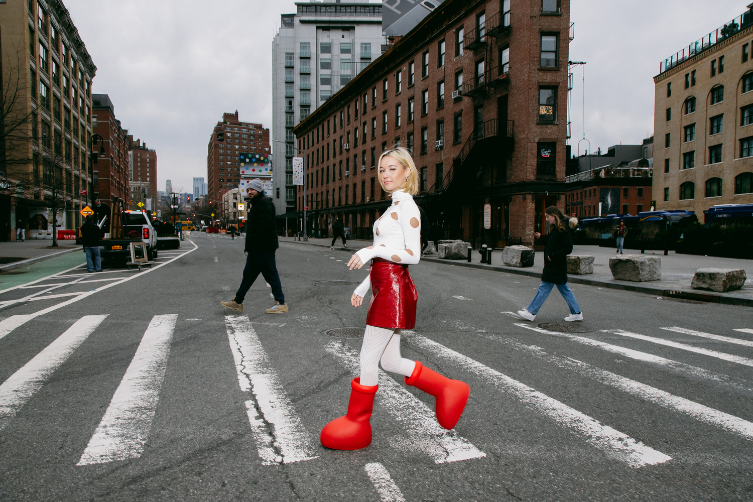 Look Andrea Brillantes Wears Viral Mschf Big Red Boots Preview Ph