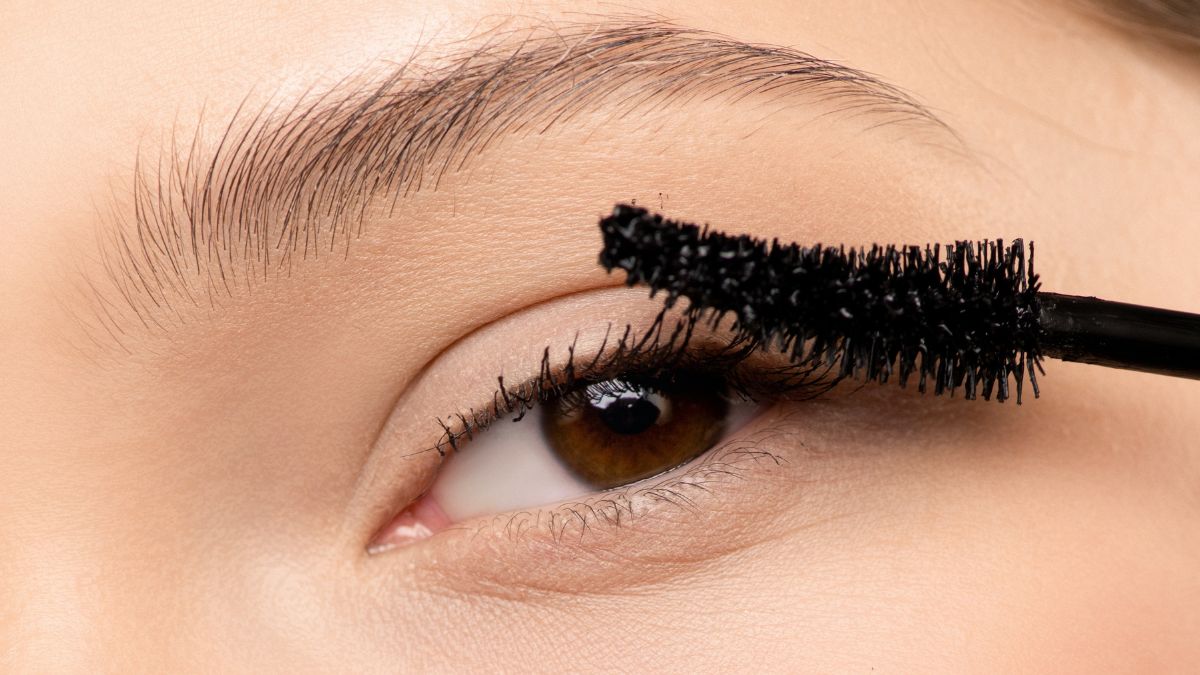This Genius Mascara Application Will Change The Way You Do Your Lashes