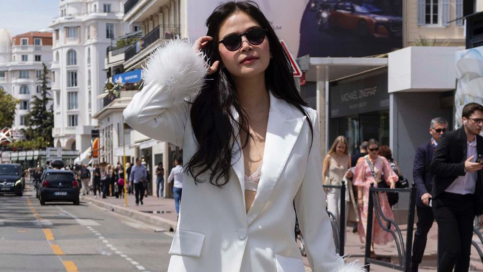 Bela Padilla Is Giving a Sultry Twist to the Modern White Suit at the Cannes Film Festival
