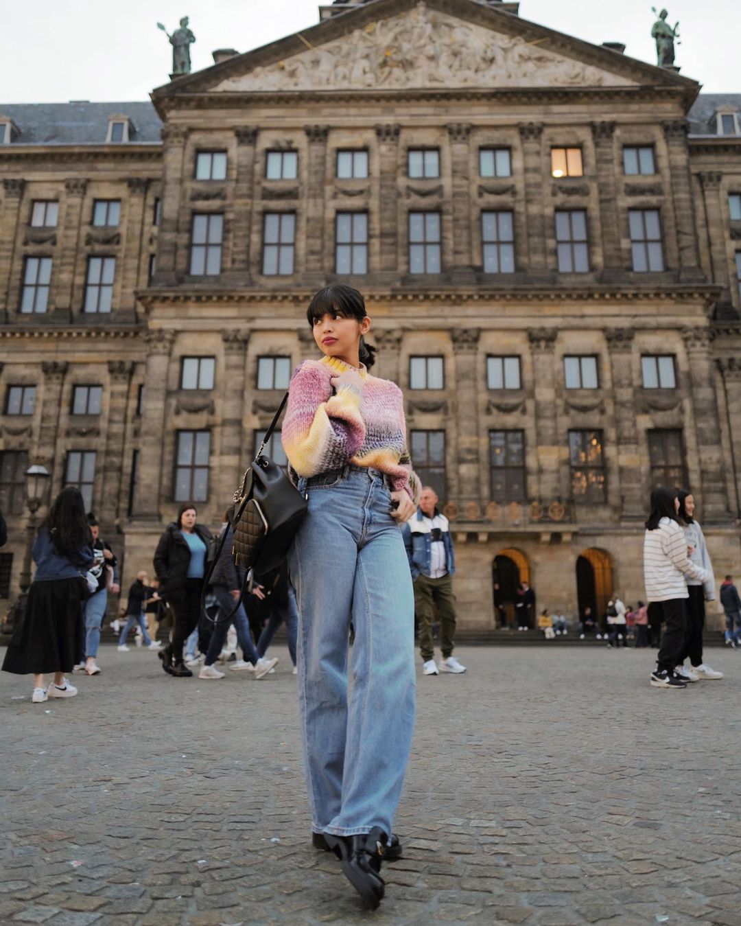 Look: Maine Mendoza's Hermes Mini Kelly Bag