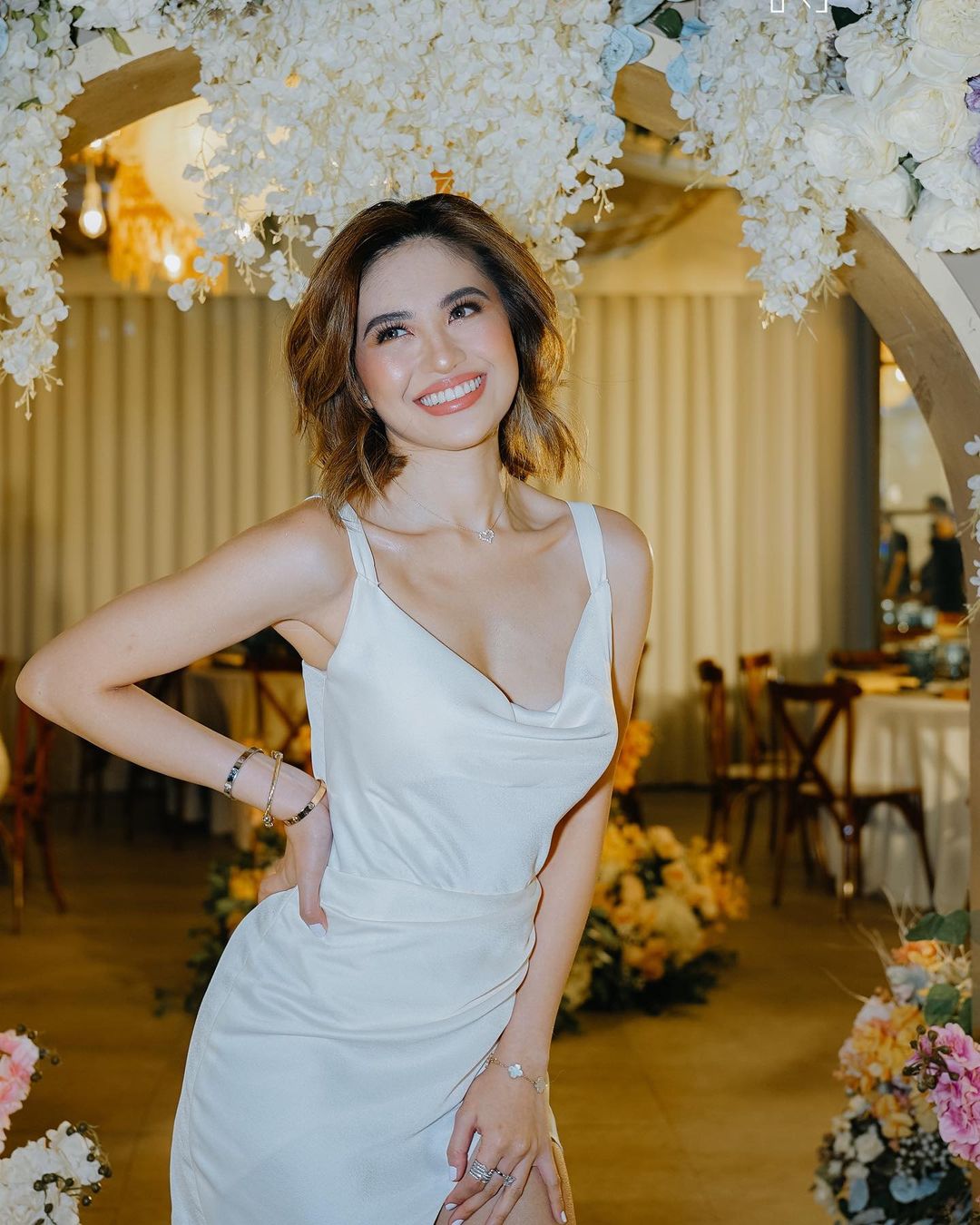 Graceful Jinkee Pacquiao looks simply elegant on the cover of