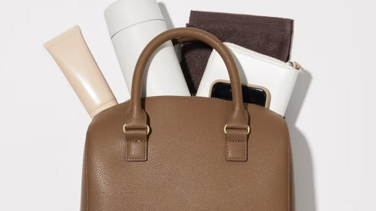 Uniqlo Just Released These Chic Leather Bags For Less Than P1500