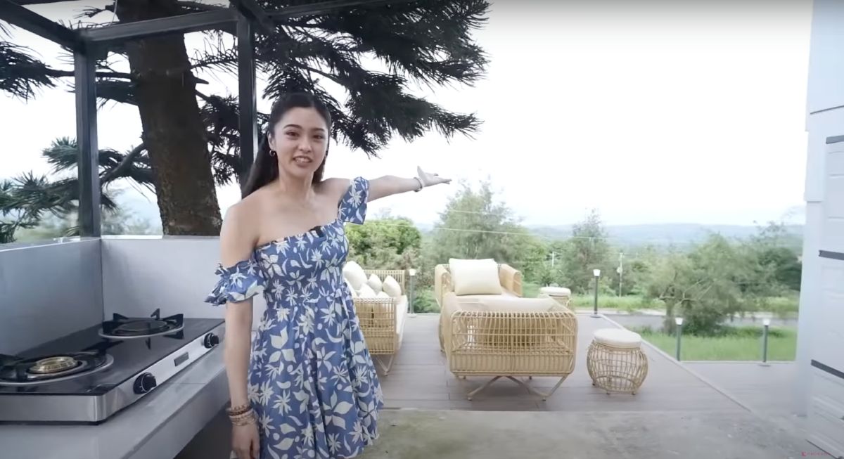 LOOK: Kim Chiu shows off new family house