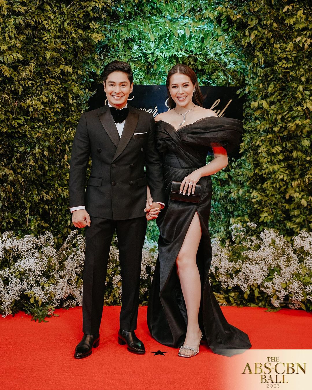 LOOK Julia Montes And Coco Martin Make Red Carpet Debut At ABS CBN Ball Preview Ph