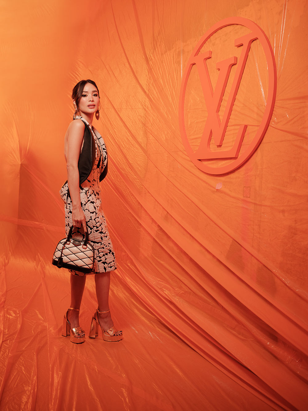 Louis Vuitton mirrored heart pouch. #heart #mirror #styletips #fashion