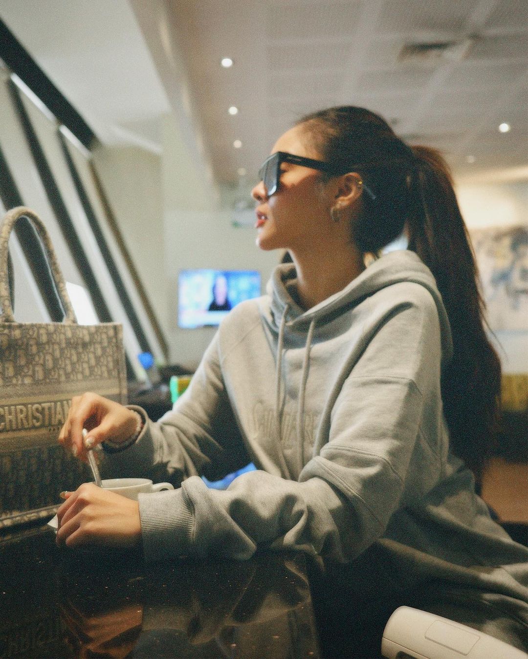 Look: Kim Chiu's Chic Neutral Outfits In The U.s.