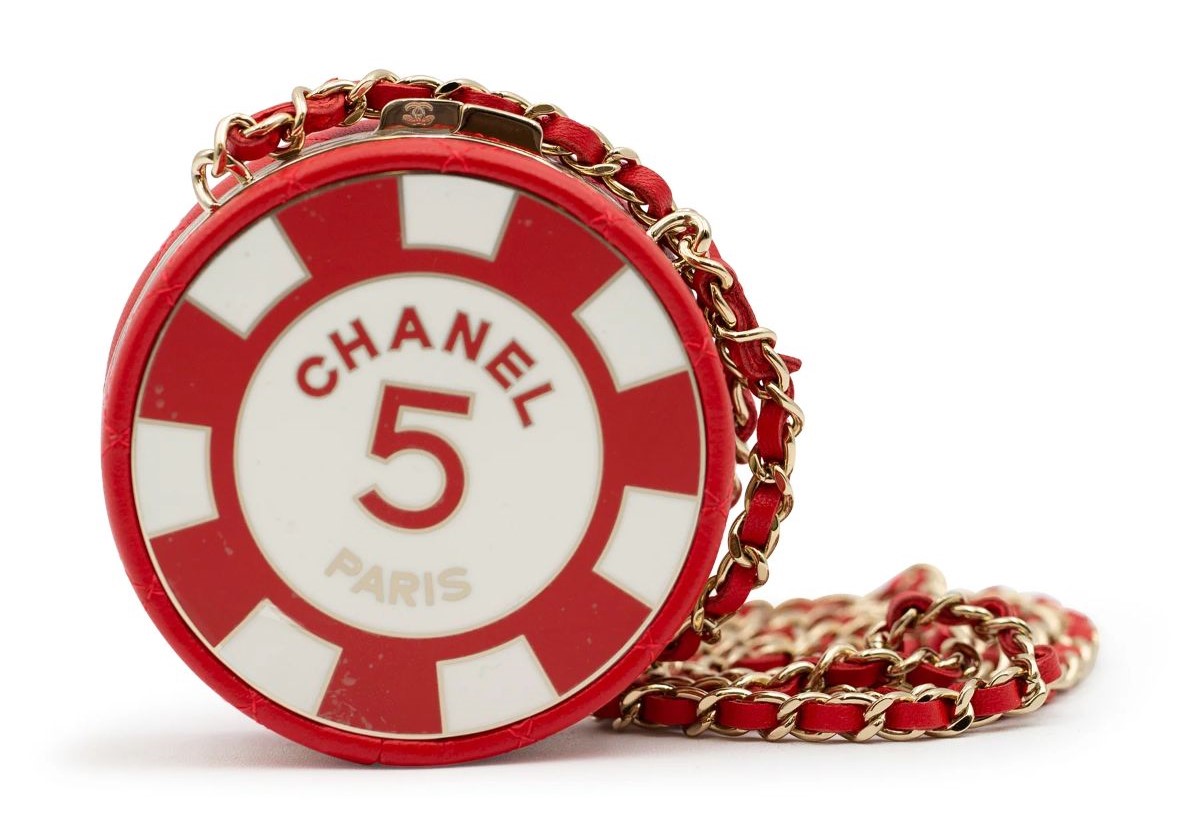 Look: Anne Curtis' Chanel Poker Chip Coin Purse