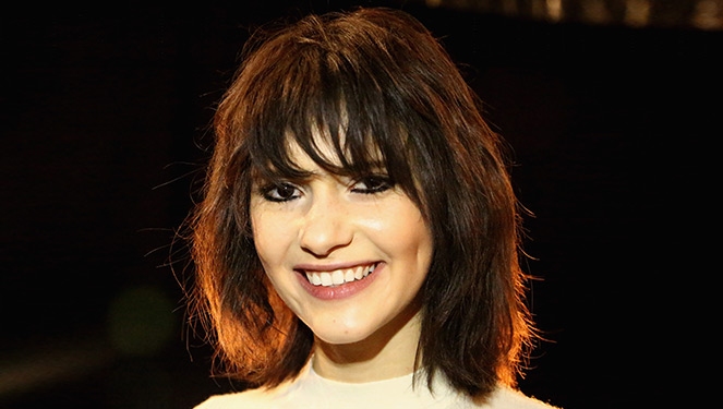 3 BLOW DRYING TRICKS FOR YOUR ‘70'S FRINGE BANGS
