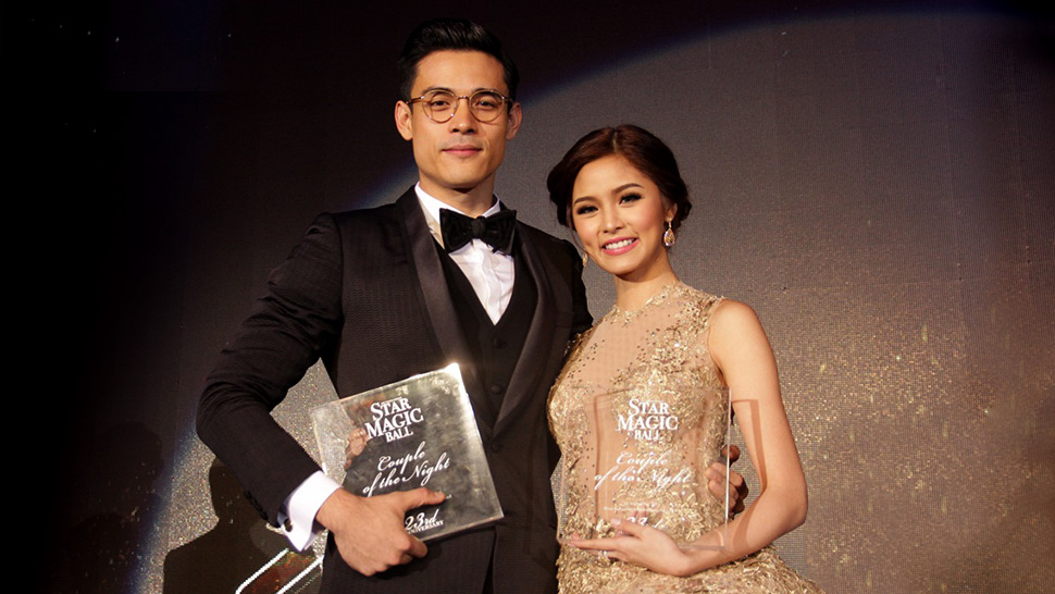 SEE: Photos of Your Favorite Love Teams Slow Dancing at the Star Magic Ball
