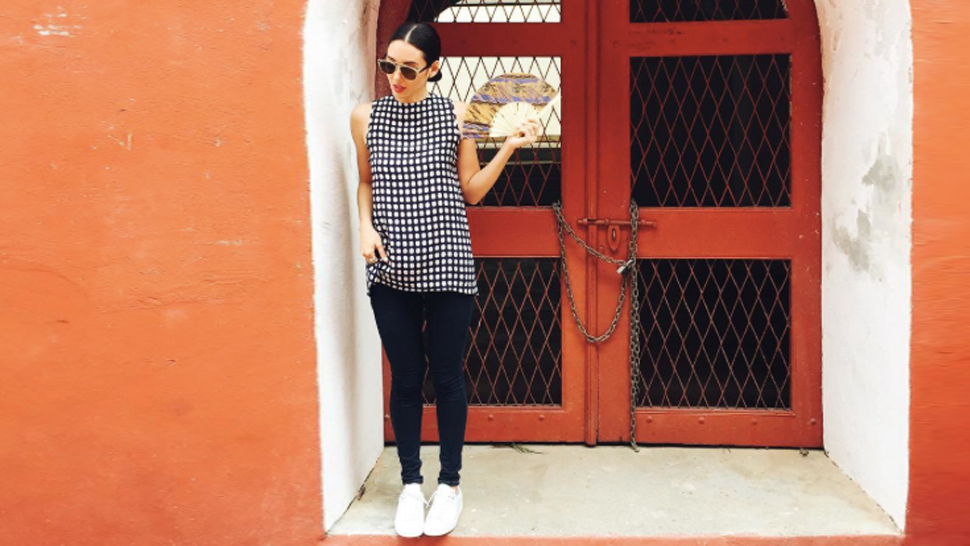 5 Celebs Who Rocked White Sneakers This Week