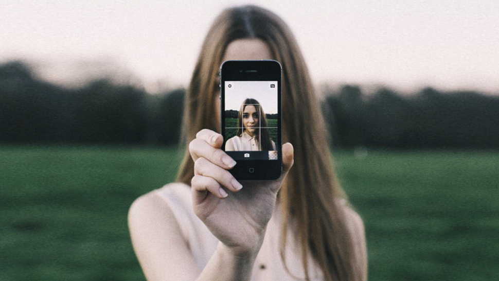 6 Foolproof Tips For Better Selfies
