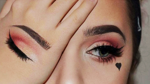 This Instagram Beauty Trend Takes Swatching To A Whole New Level