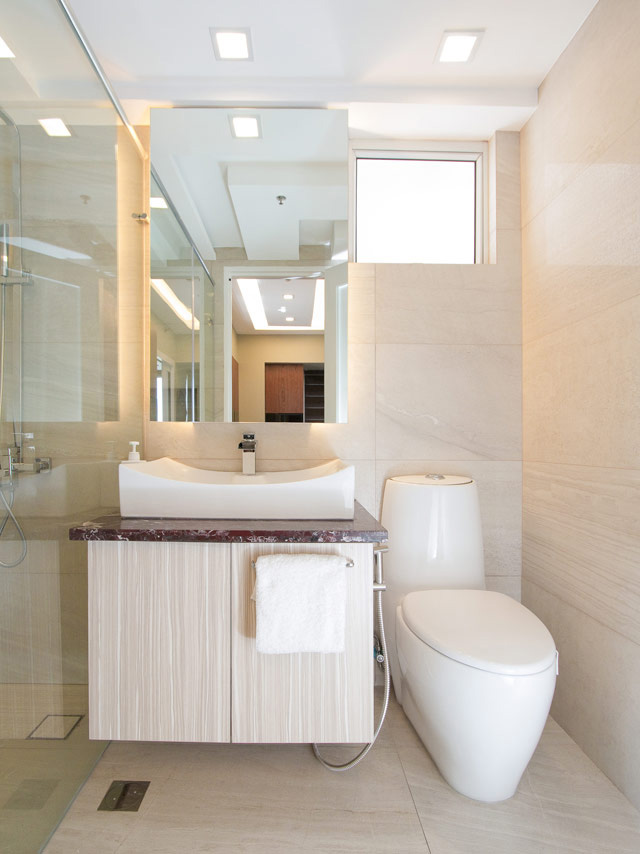 Taking A Shower Can Save You 3,700 Liters Of Water A Month