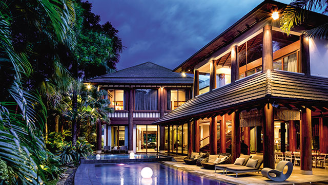 It’s Always Summer In These Tropical Homes Owned By Celebrities 