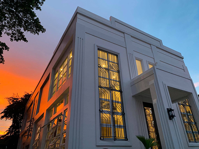 art deco house design focuses on glamour and style