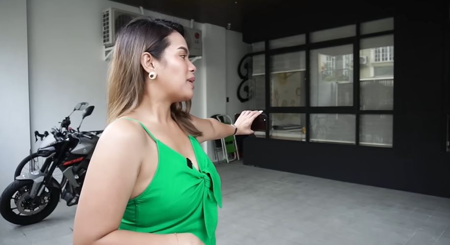 DJ Chacha Gives Us a Tour of Her Minimalist and Fancy Two Storey