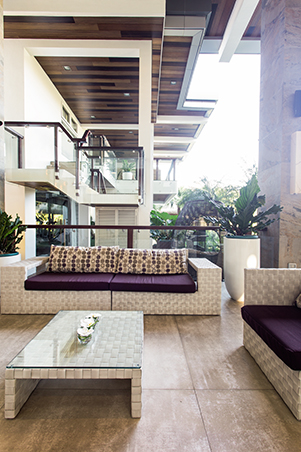 6 Designer Pieces Found In Coco Martin S Home